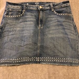 Studded denim skirt